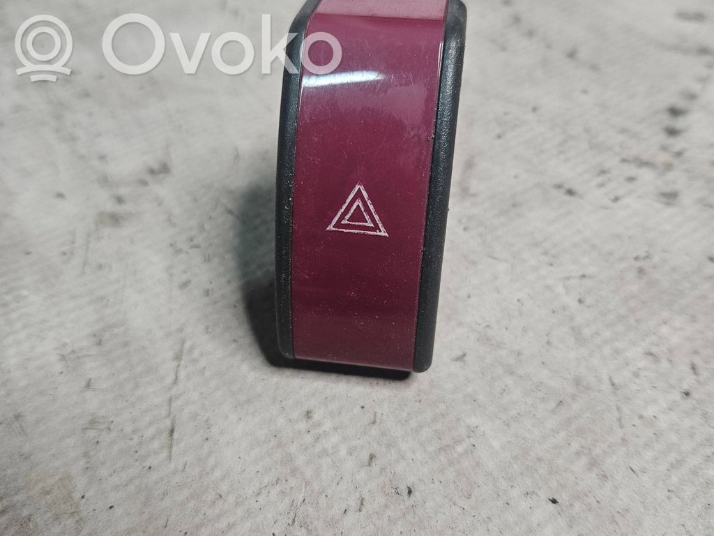 Opel Corsa C Avārijas lukturu slēdzis 