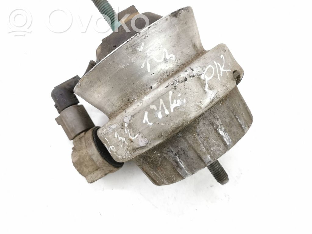Engine mount bracket   4F0199379H,0608280316,4F0199379BA,4F0199379BL