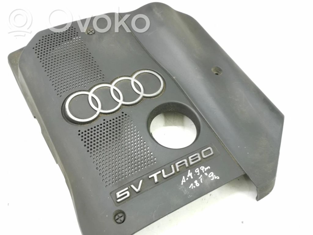 Audi A4 S4 B5 8D Osłona górna silnika 
