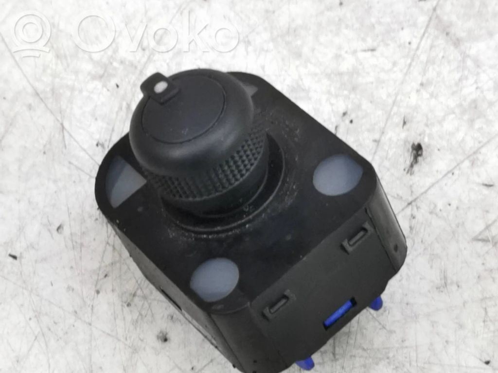 Audi A3 S3 8V Wing mirror switch 