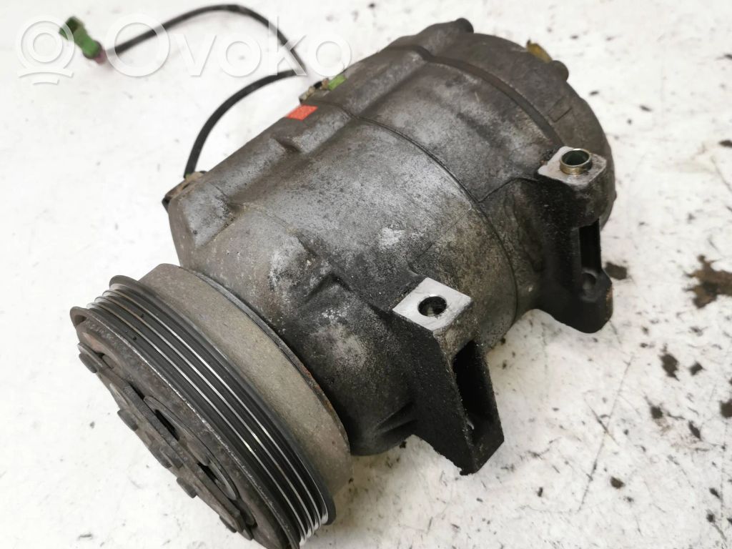 Audi A4 S4 B5 8D Kompresor / Sprężarka klimatyzacji A/C 
