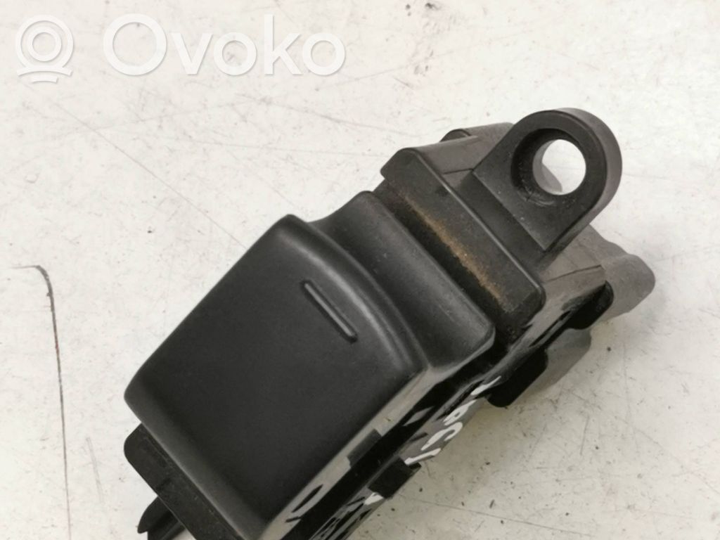 Nissan Qashqai Elektrinių langų jungtukas 
