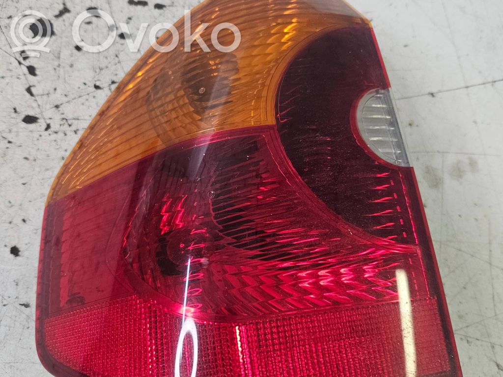 BMW X3 E83 Aizmugurējais lukturis virsbūvē 