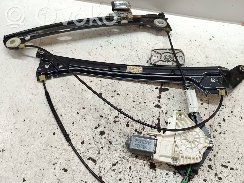 Audi A5 8T 8F Elektryczny podnośnik szyby drzwi 