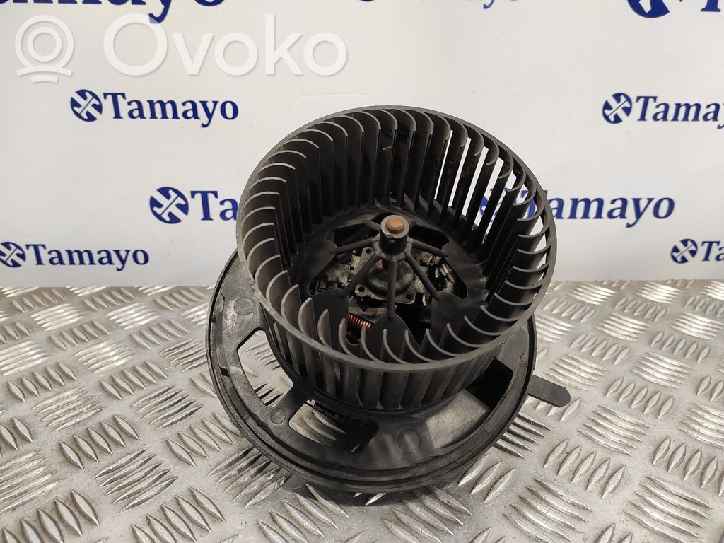 BMW 3 E90 E91 Mazā radiatora ventilators 