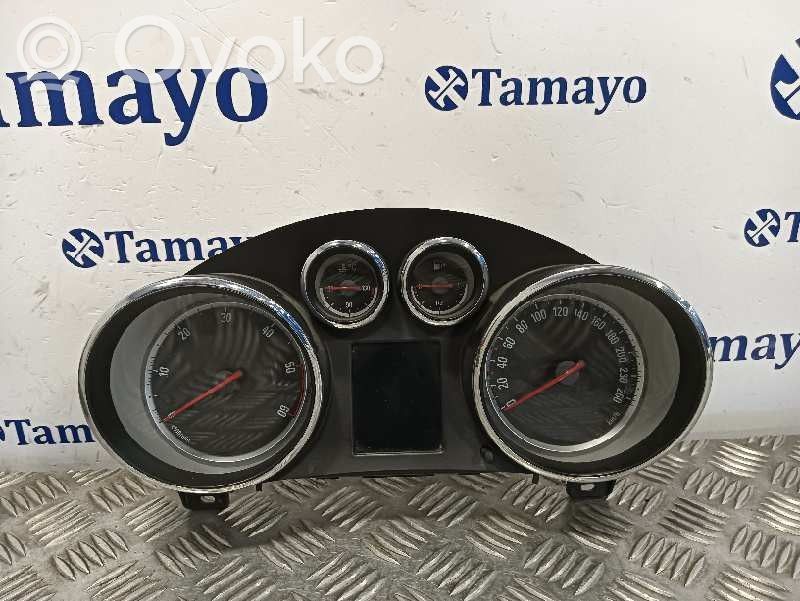 Opel Zafira B Speedometer (instrument cluster) 