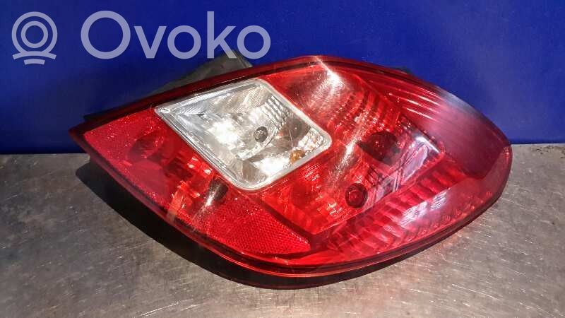 Luz trasera/de freno   13188046,89038959
