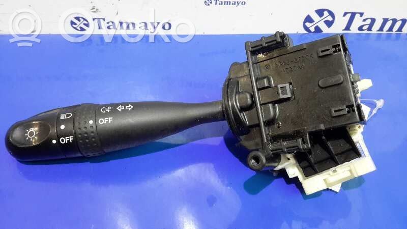 Suzuki Swift I Commodo de clignotant