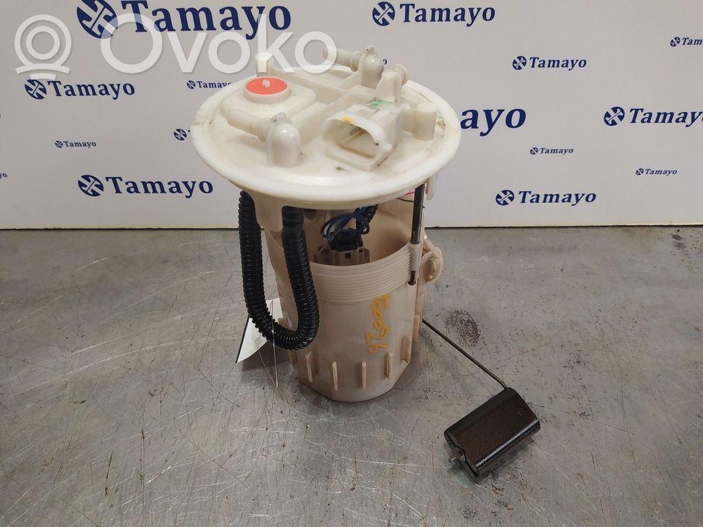 Bomba interna de combustible   56105210,8200084183A