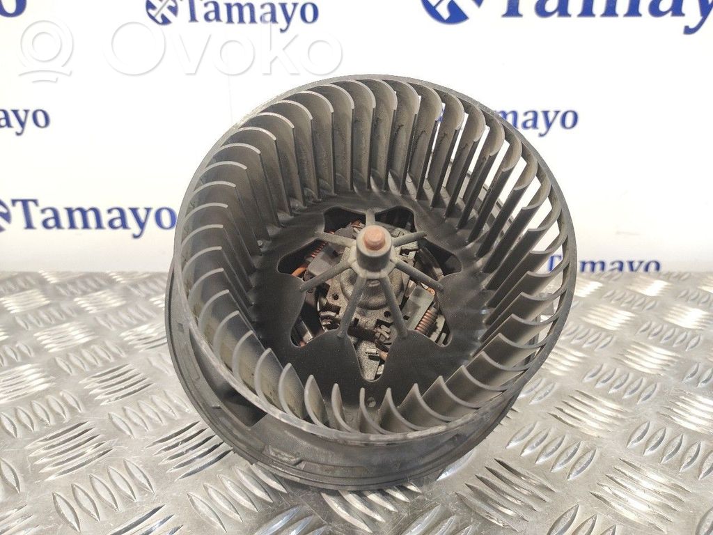 BMW 1 E81 E87 Mazā radiatora ventilators 