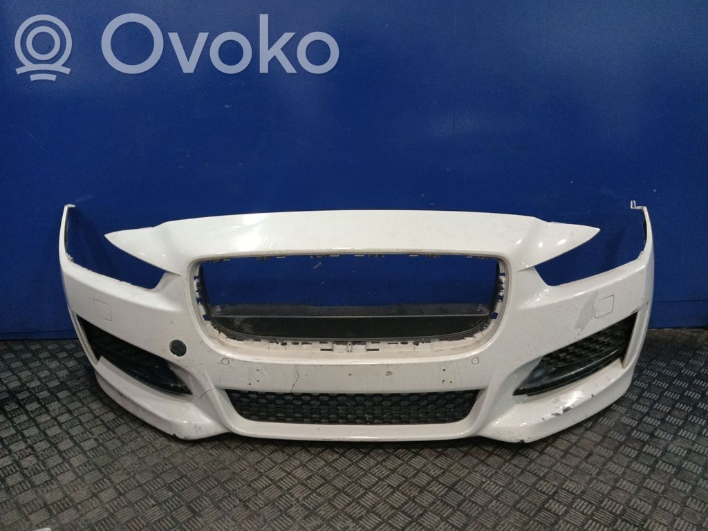 Jaguar XE Parachoques delantero 