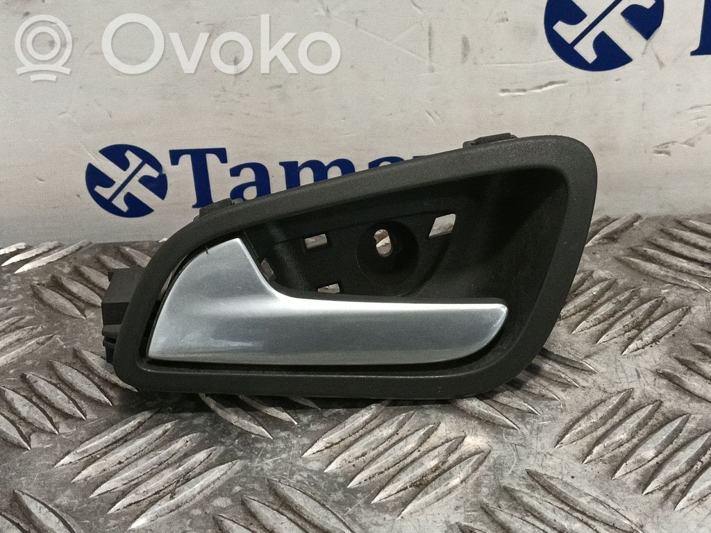Ford Tourneo Manecilla interna puerta delantera 