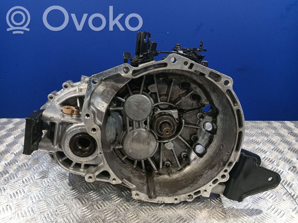 KIA Carnival Scatola del cambio manuale a 5 velocità