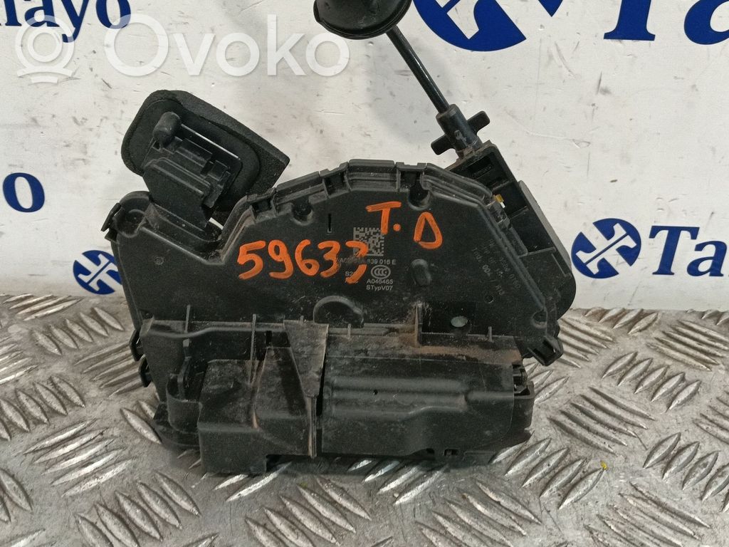 Seat Arona Zamek drzwi tylnych 