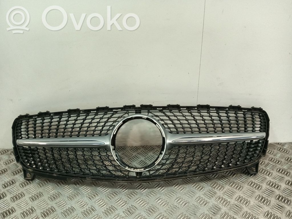 Mercedes-Benz AMG GT R190 C190 Rejilla delantera