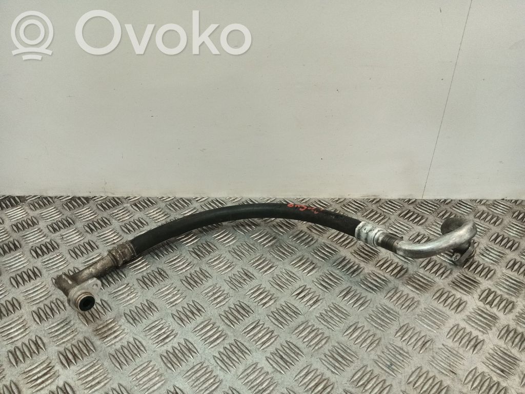 Peugeot 3008 II Tubo flessibile aria condizionata (A/C)