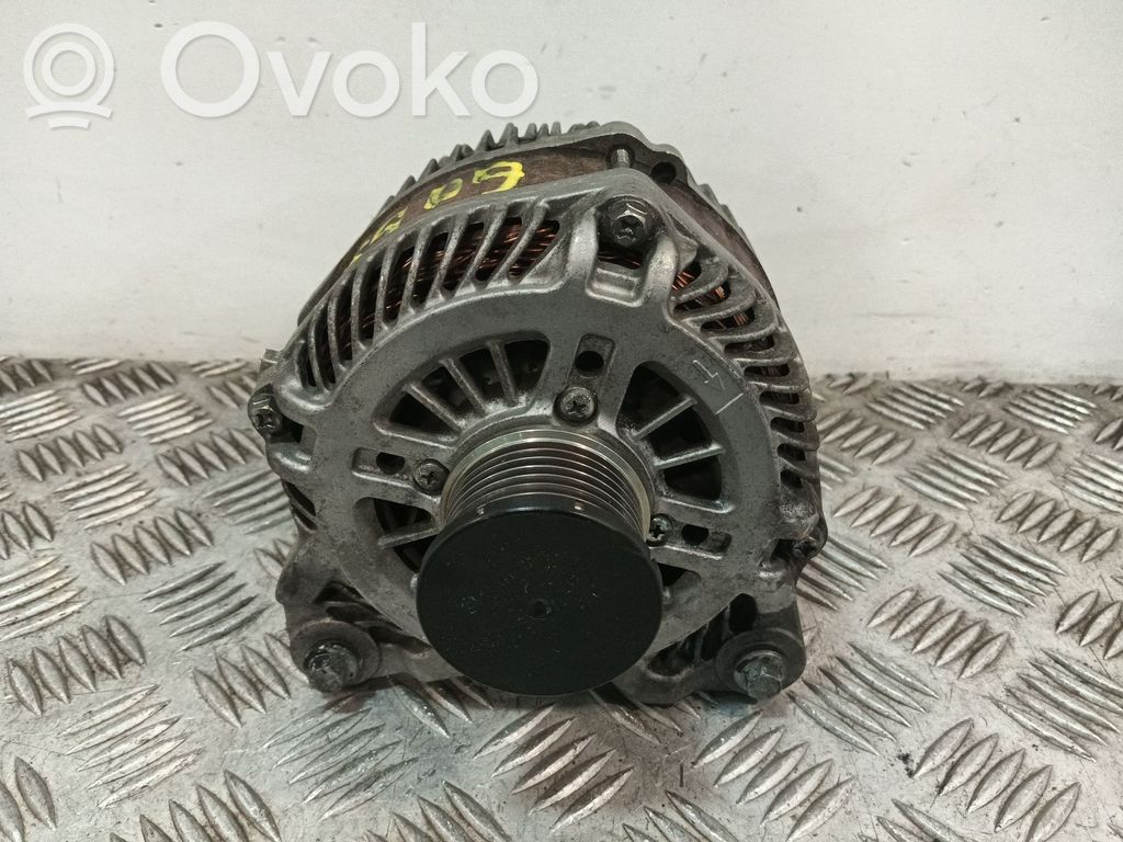 Alternator   8200960536