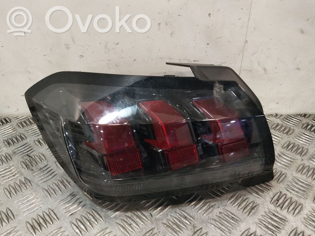 Peugeot 208 II Lampa tylna 
