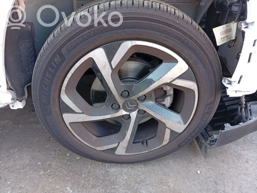 Citroen C5 Aircross Zwrotnica koła przedniego 