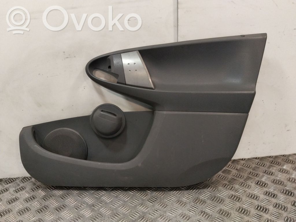 Toyota Aygo AB10 Rivestimento del pannello della portiera anteriore