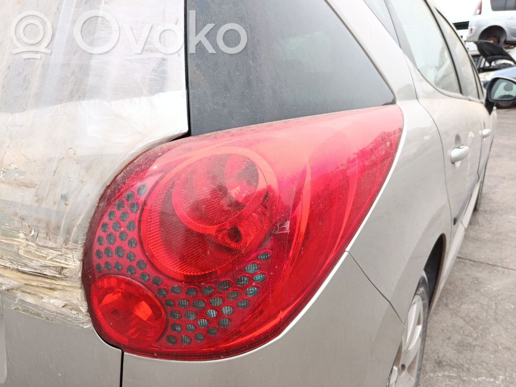 Peugeot 207 Luz trasera/de freno 