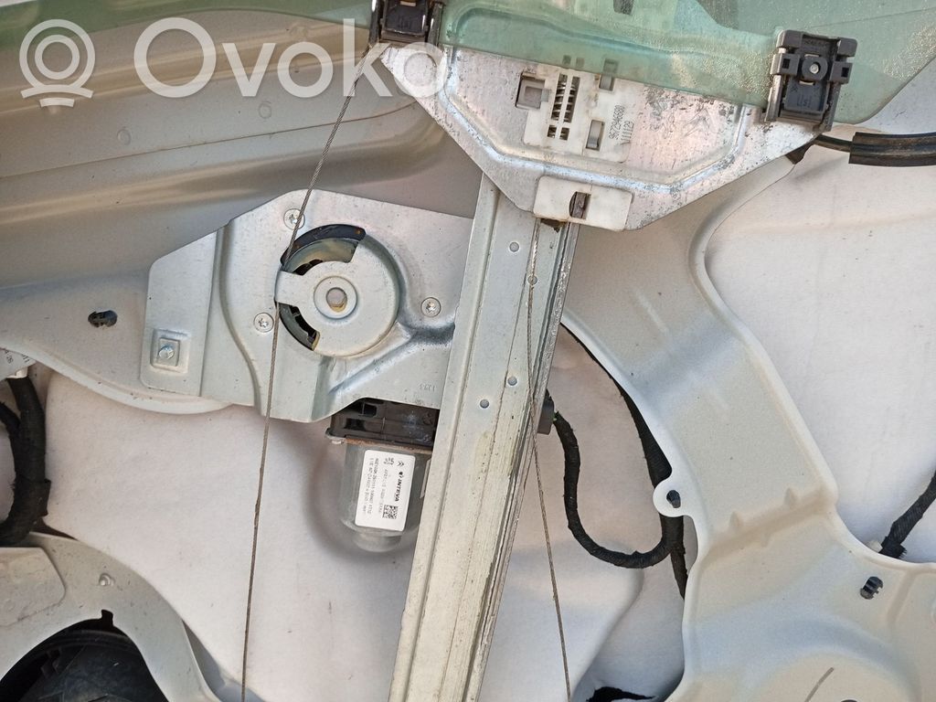 Peugeot Partner Mechaninis priekinio lango pakėlimo mechanizmas