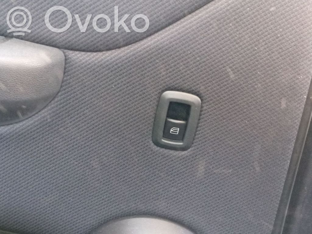 Mercedes-Benz A W169 Przyciski szyb 