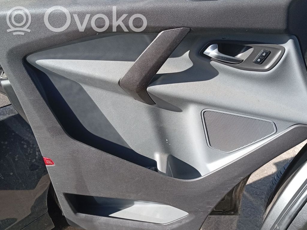 Ford Transit Rivestimento del pannello della portiera anteriore