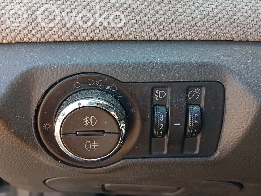 Chevrolet Cruze Comutator lumini bord 