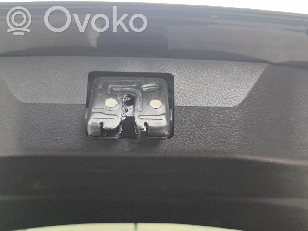 Toyota Auris E180 замок задево бортовой 