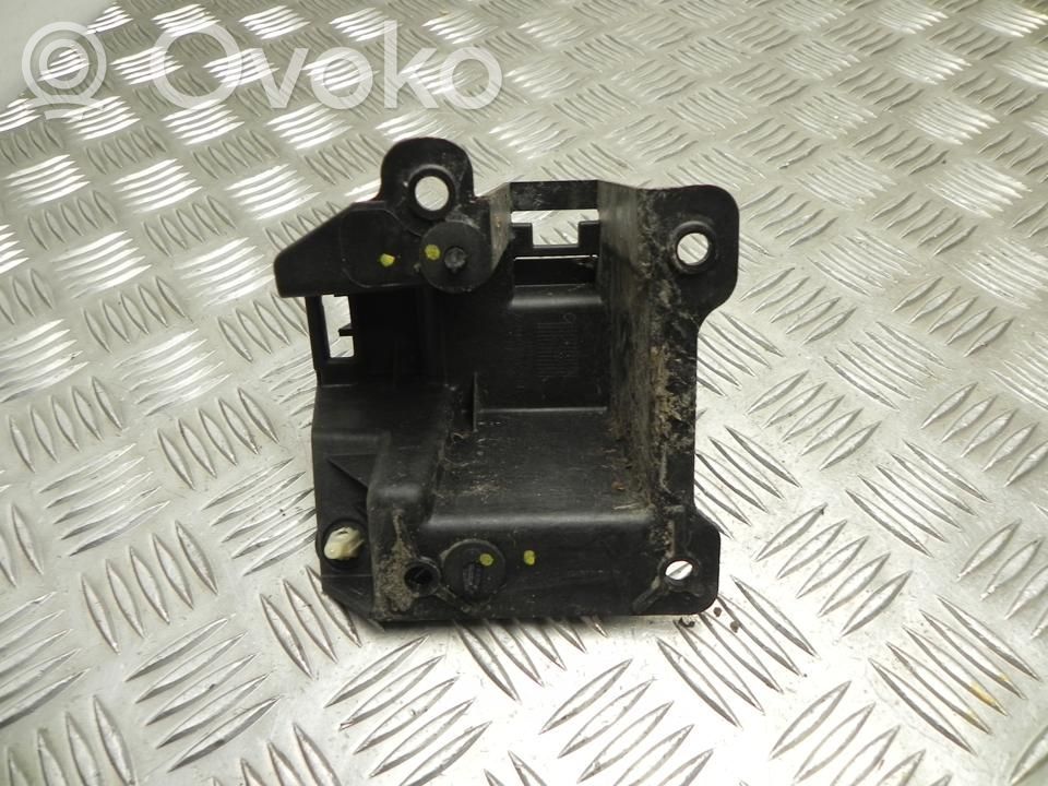 Ford B-MAX Etupuskurin kannake 