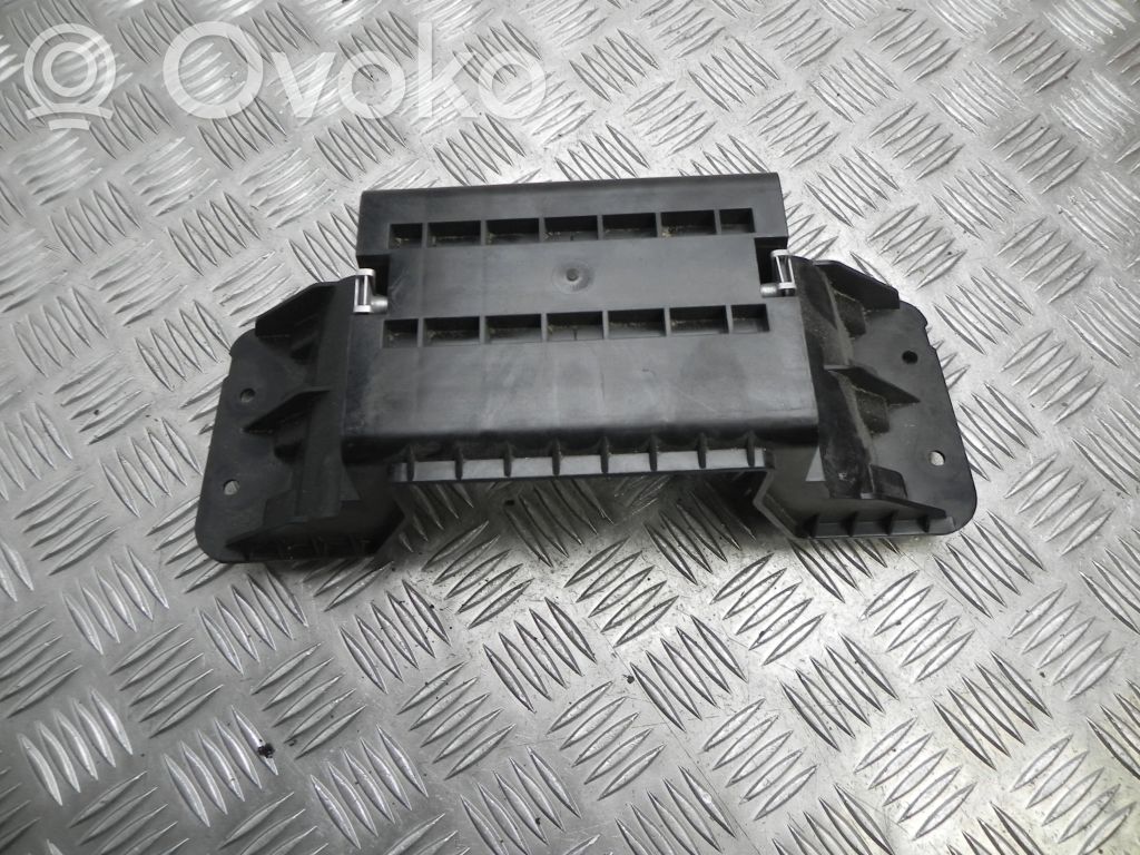Otras partes del panel de instrumentos   J9D367456A,I12011,I12011