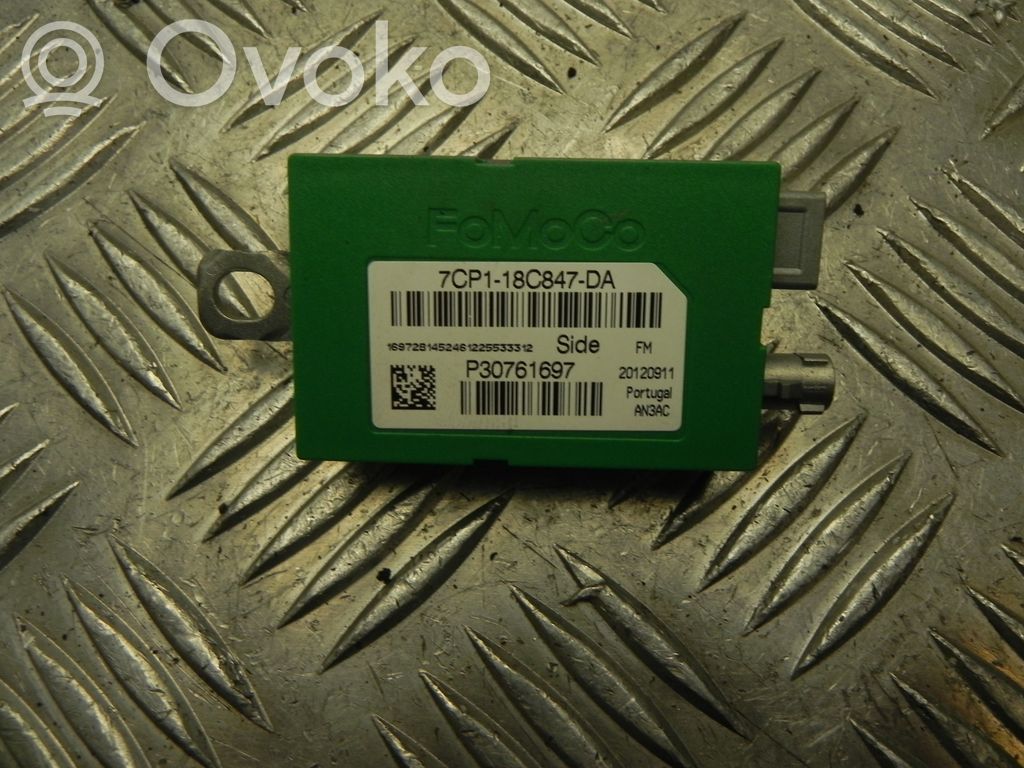 Antenos stiprintuvas   7CP118C847DA,U493,U493