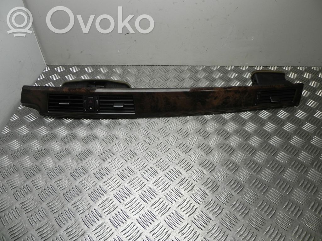 BMW 5 E60 E61 Radio/GPS head unit trim 