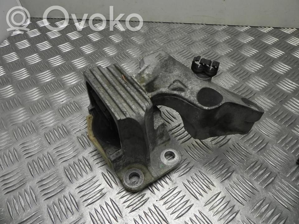 Renault Scenic III -  Grand scenic III Engine mount bracket 