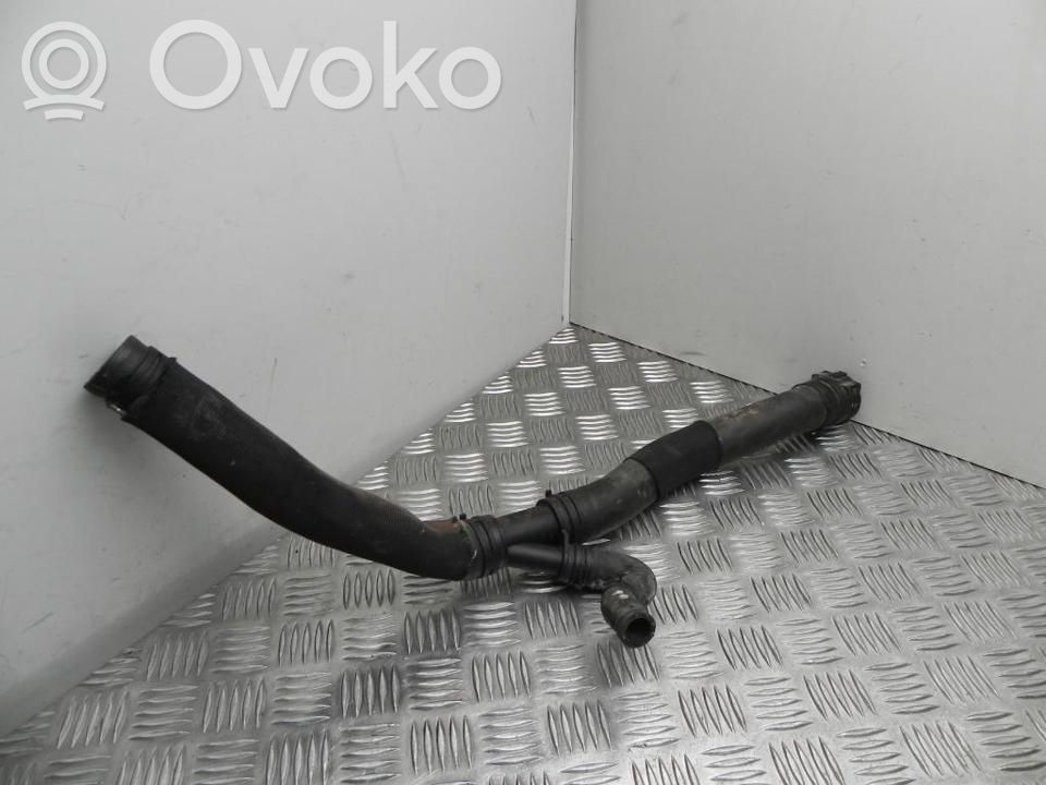 Jaguar XF X250 Tubo flessibile del liquido di raffreddamento del motore 