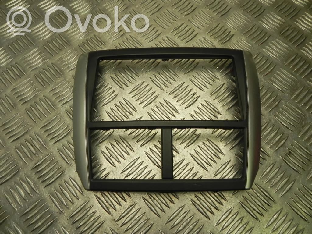 Subaru Forester SH Radio/GPS head unit trim 