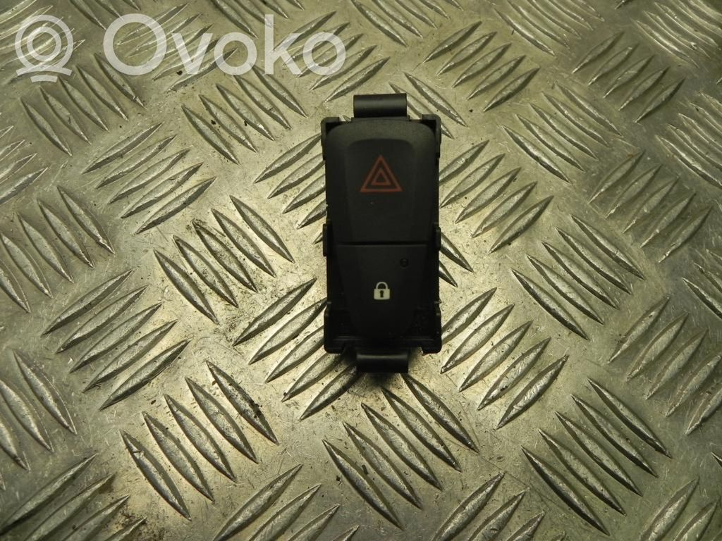 Renault Megane III Hazard light switch 
