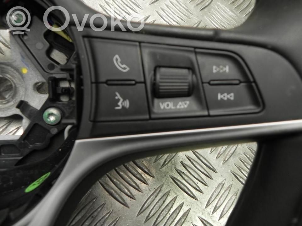Alfa Romeo Giulia Ohjauspyörä 