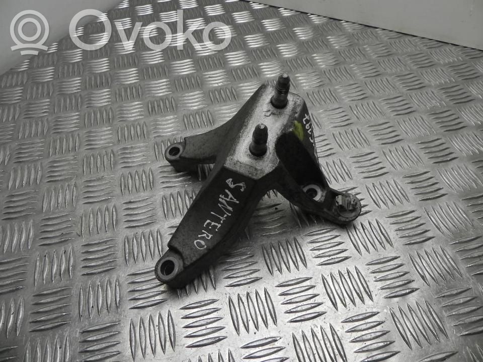 Dacia Sandero Support, suspension du moteur 