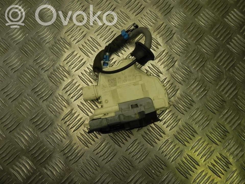 Audi A3 S3 8V Takaoven lukko 