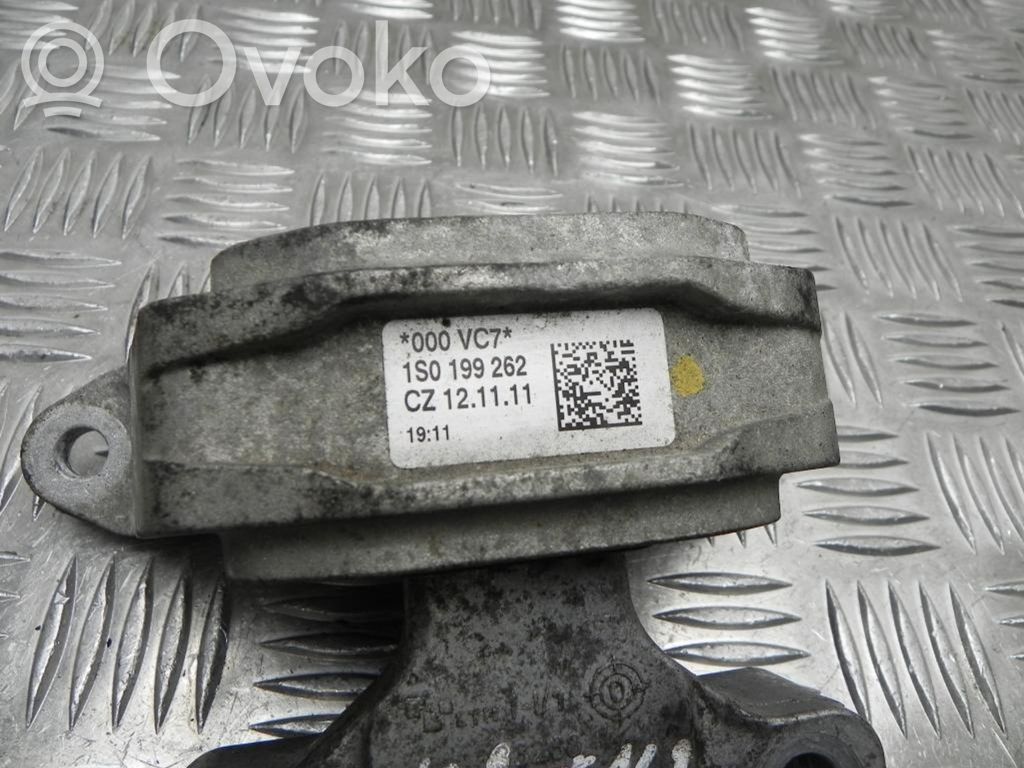 Volkswagen Up Engine mount bracket 