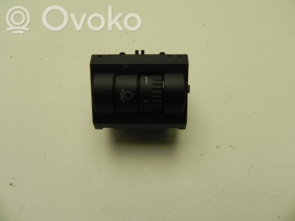 Skoda Fabia Mk2 (5J) Bouton commande réglage hauteur de phares 