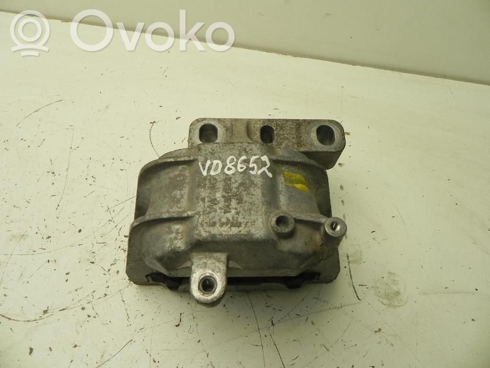 Volkswagen Golf VI Engine mount bracket 