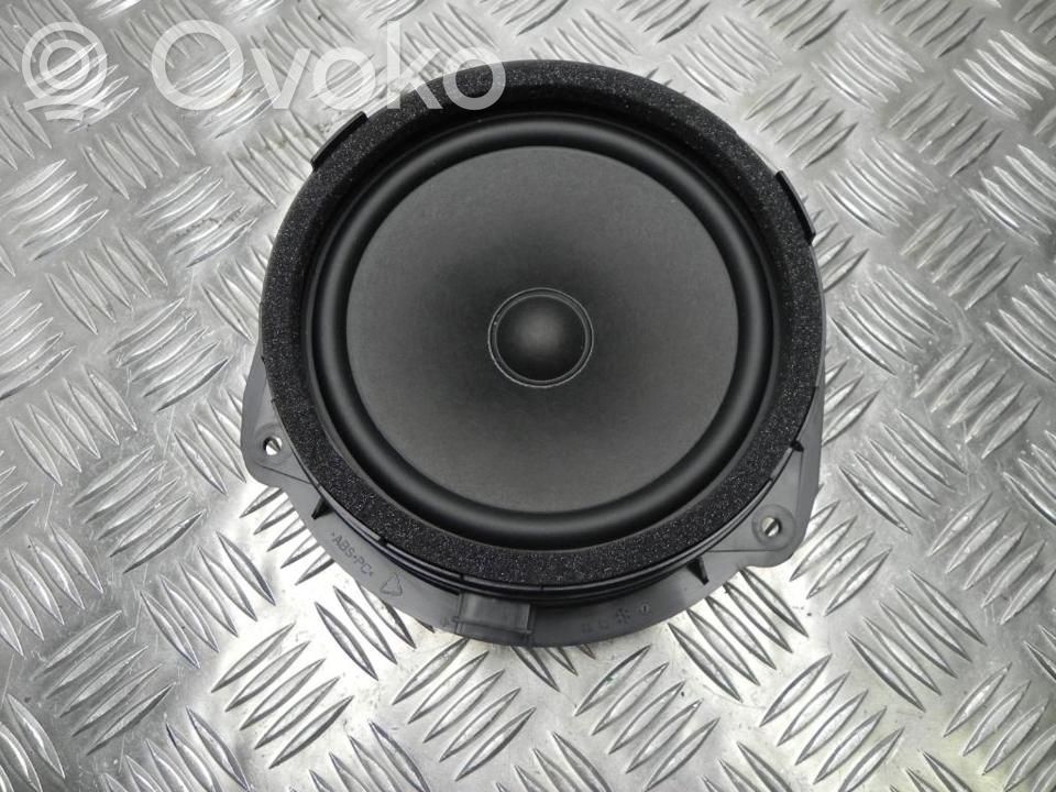 Audi A3 S3 8V Altavoz de alta frecuencia en la puerta delantera 