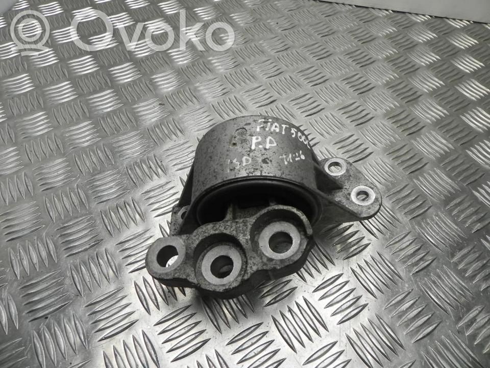 Fiat 500L Engine mount bracket 