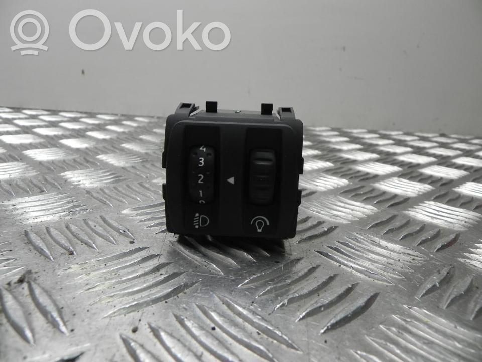 Renault Clio IV Headlight level height control switch 