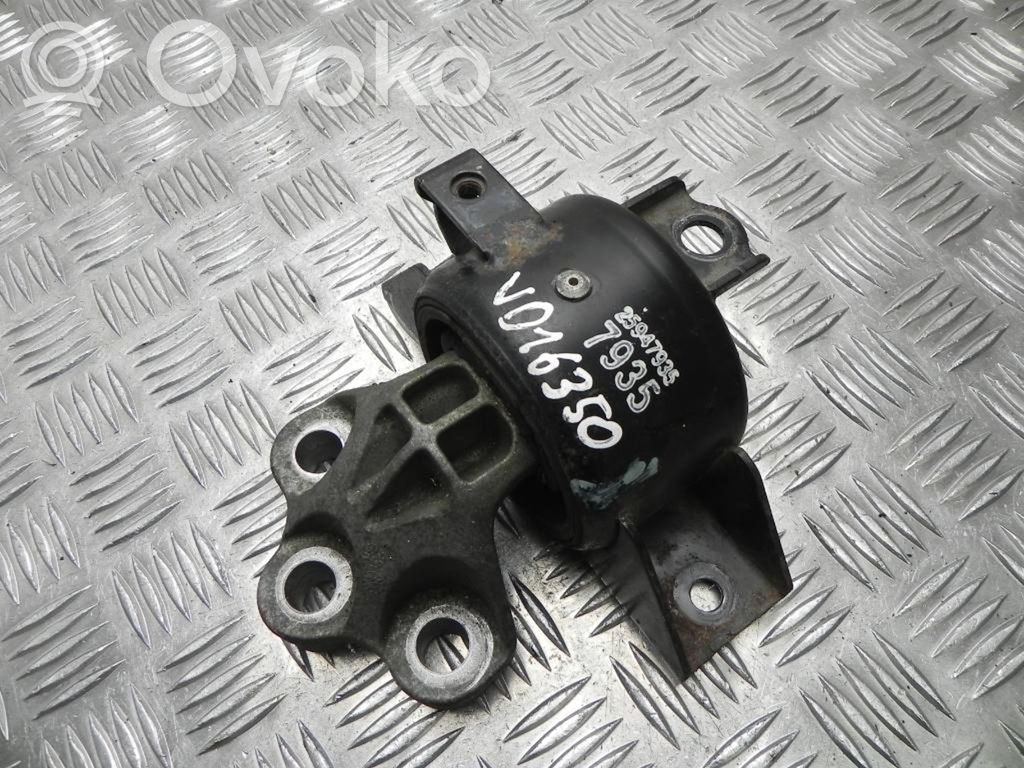 Hyundai ix20 Engine mount bracket 