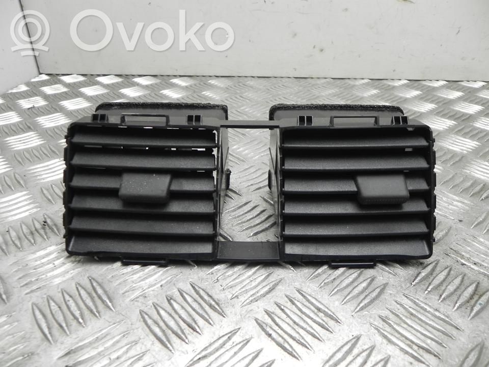 Suzuki SX4 Takaosan ilmakanavan tuuletussuuttimen ritilä 