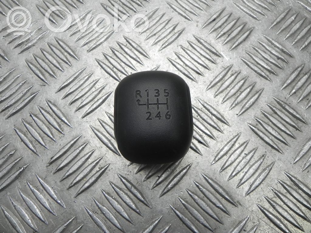 Opel Vivaro Gear lever shifter trim leather/knob 